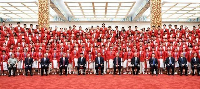 潘展乐巴黎奥运会后首秀，科技新品亮相，智能生活新纪元启幕