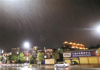 9月3号台风最新消息与小巷特色小店的独特魅力