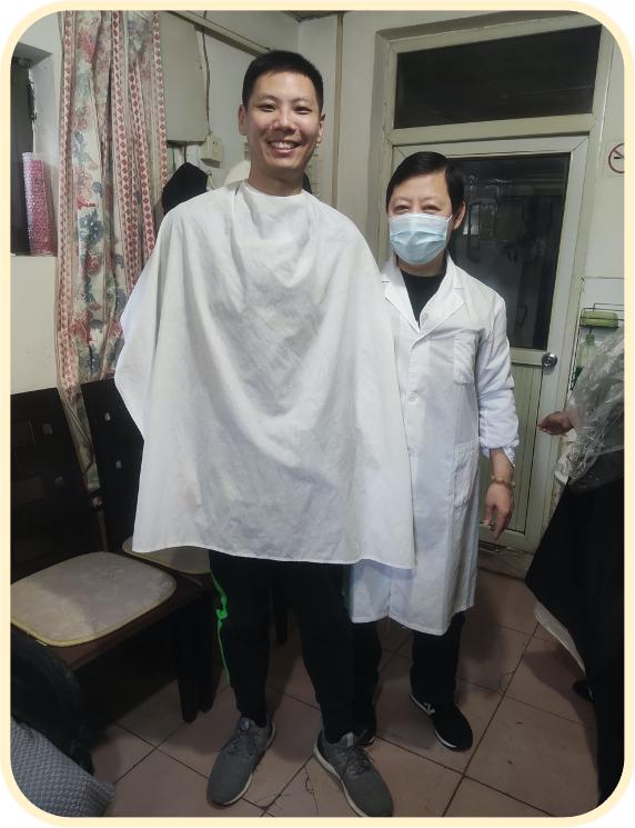 小崔探秘小巷宝藏，揭秘特色小店的独特魅力