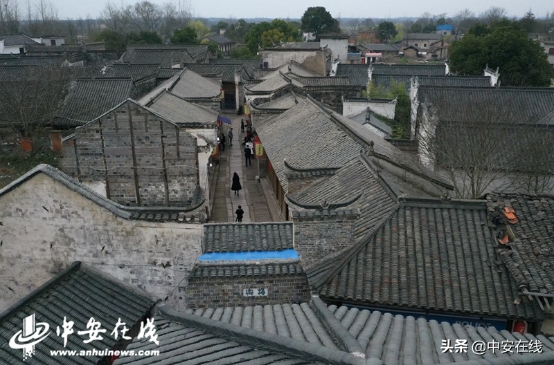 桐城孔城最新发展动态，多方观点探析与态势展望