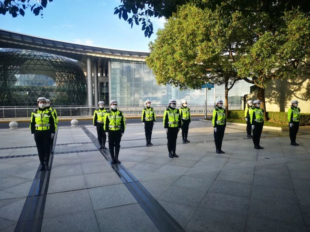浦东建设最新动态，砖瓦间的温情与友情日常故事