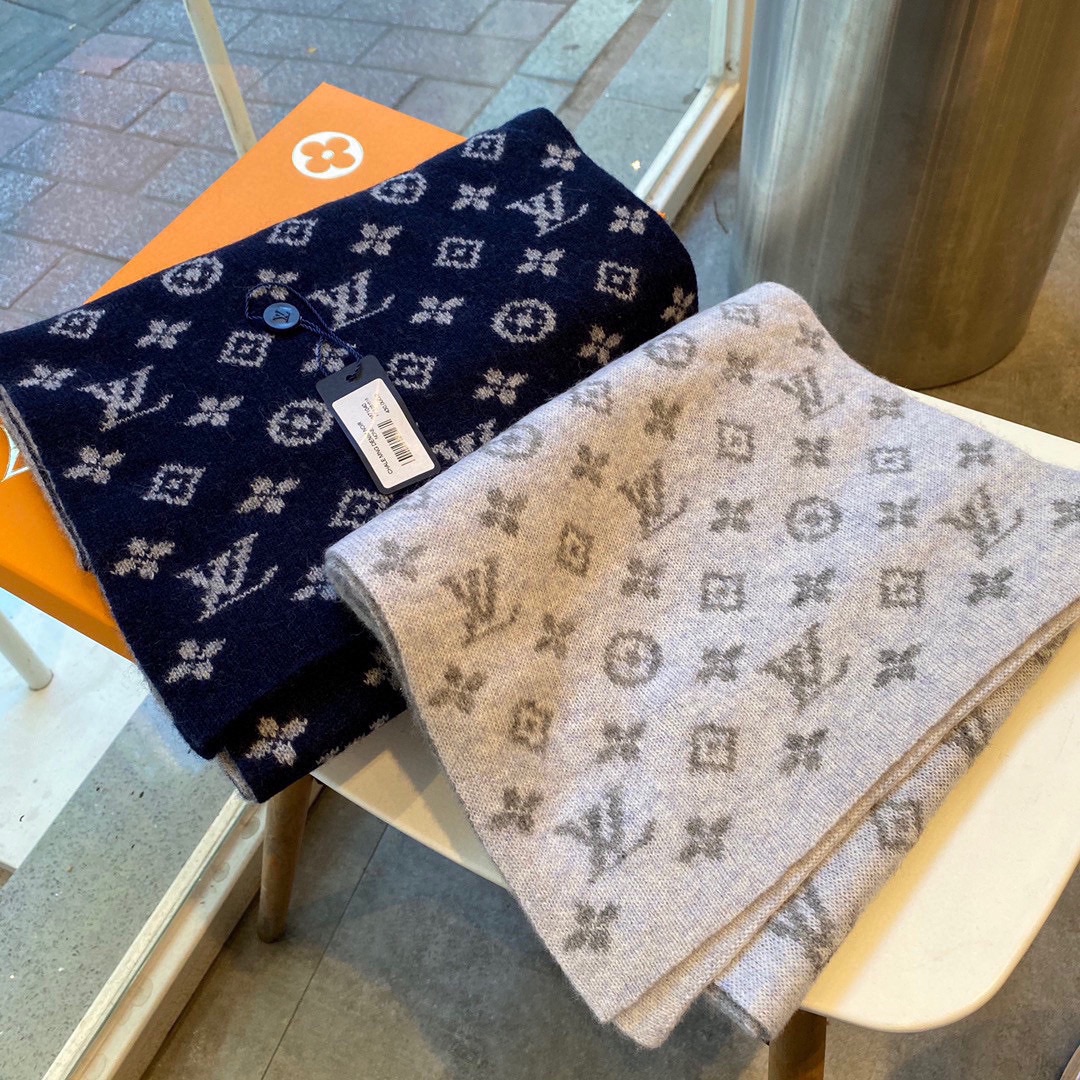 LV围巾最新标识，时尚变迁中的自信与成就感的展现