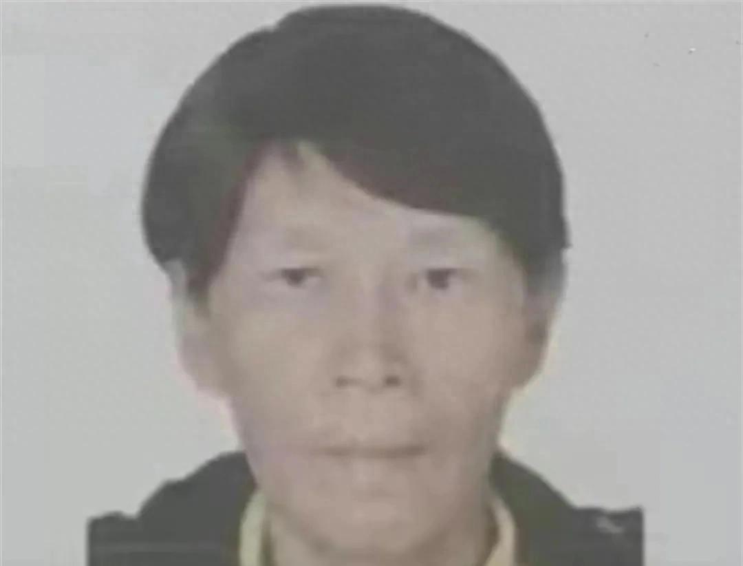 杨妞花首次目睹余华英双手颤抖——学习与变化的深刻力量触动心灵