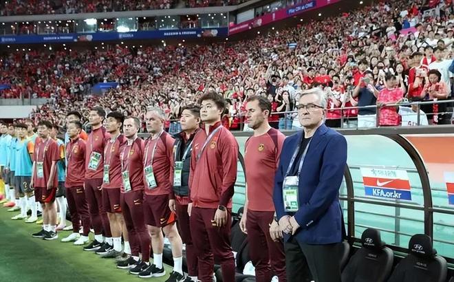 国足客战巴林队，伊万考察备选国脚，励志之旅背后的故事揭秘