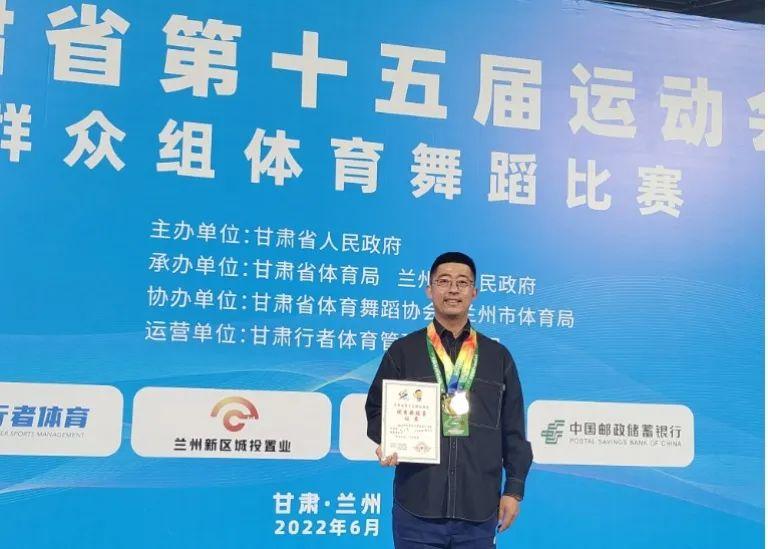 啦啦操普通版校园，自然美景的探索之旅