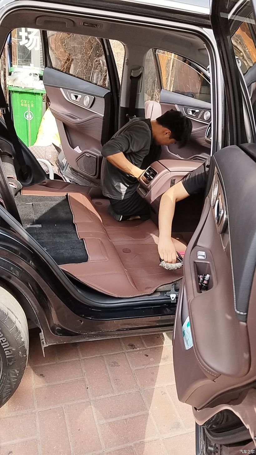 瑞虎8pro第二排座椅靠背贴，科技重塑舒适，智能生活新纪元体验