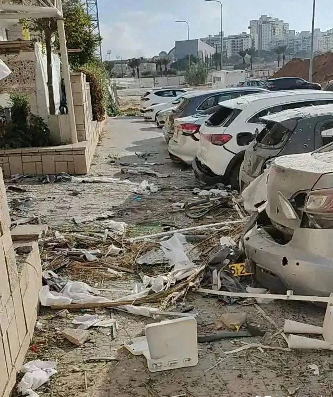 我赴黎维和官兵火箭弹袭击下的生死瞬间回忆🔥亲历生死考验的紧急避险经历
