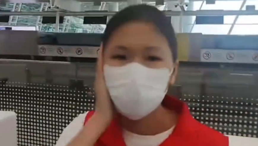 网红小杨口罩风波，机场志愿者口罩争议事件