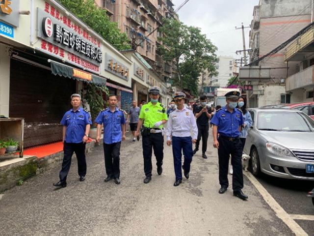 国家医保局曝光七家医院违规使用医保资金，探寻特色小店之旅