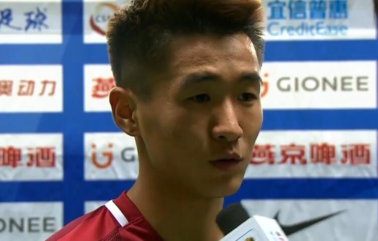 韦世豪全力迎战印尼，赛场与自然的双重挑战与邂逅
