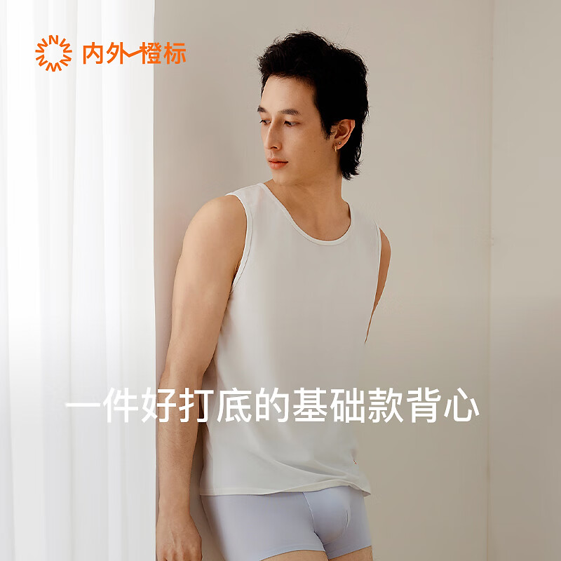 山姆回应，女子无袖衣下的腋毛脱除秘事——小巷隐秘美容秘境探索