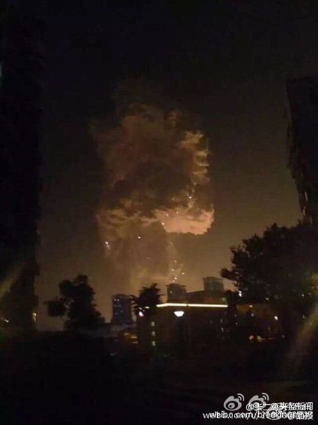 成都爆炸事件揭秘，蘑菇云真相及官方通报