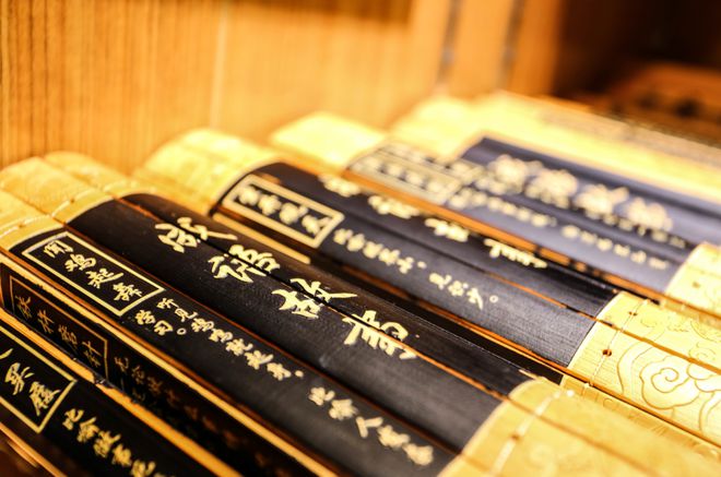 澳门彩管家婆一句话，科技成语分析定义_DP67.5.39