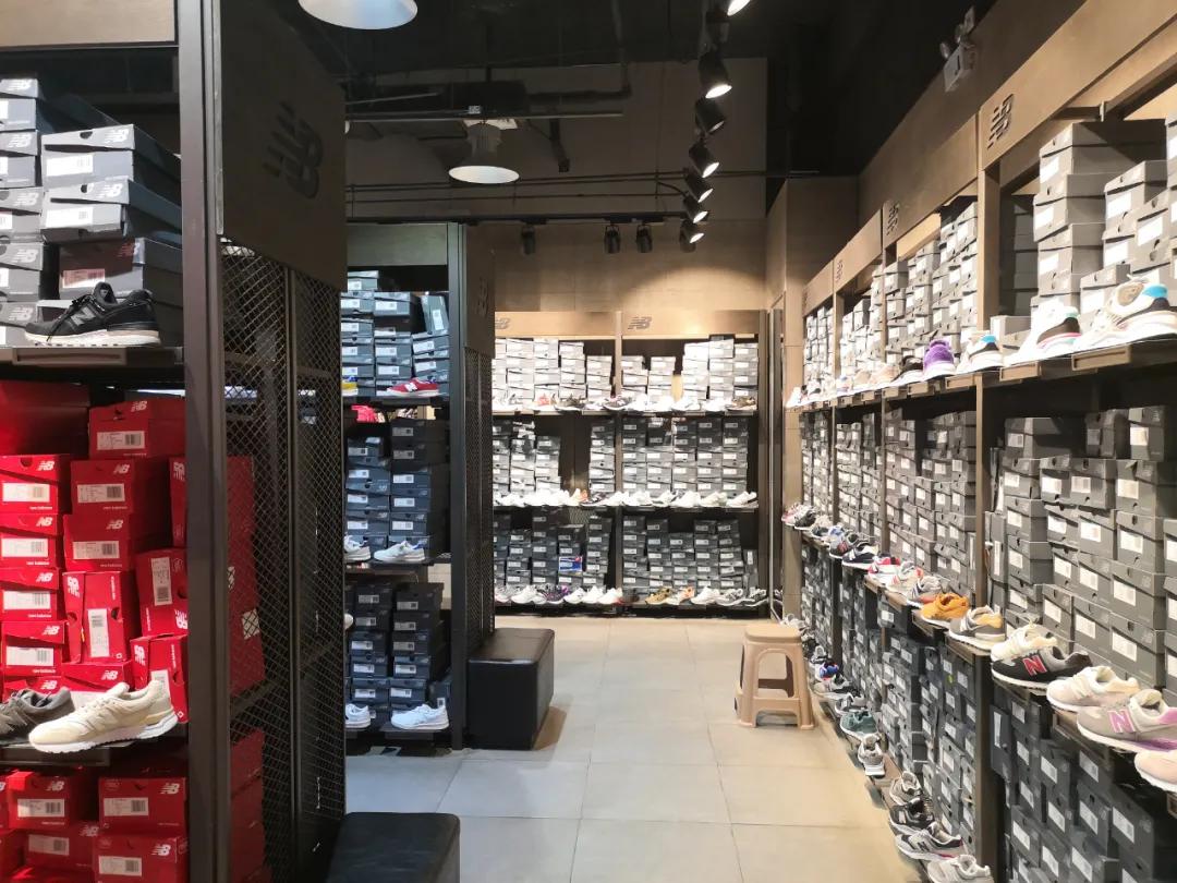 探索新百伦最新隐藏宝藏，小巷特色小店的奇妙之旅