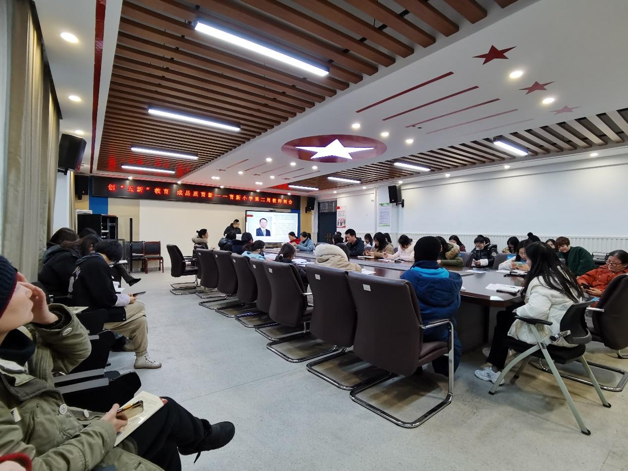 杨娜春日温馨日常，最新消息与日常故事曝光