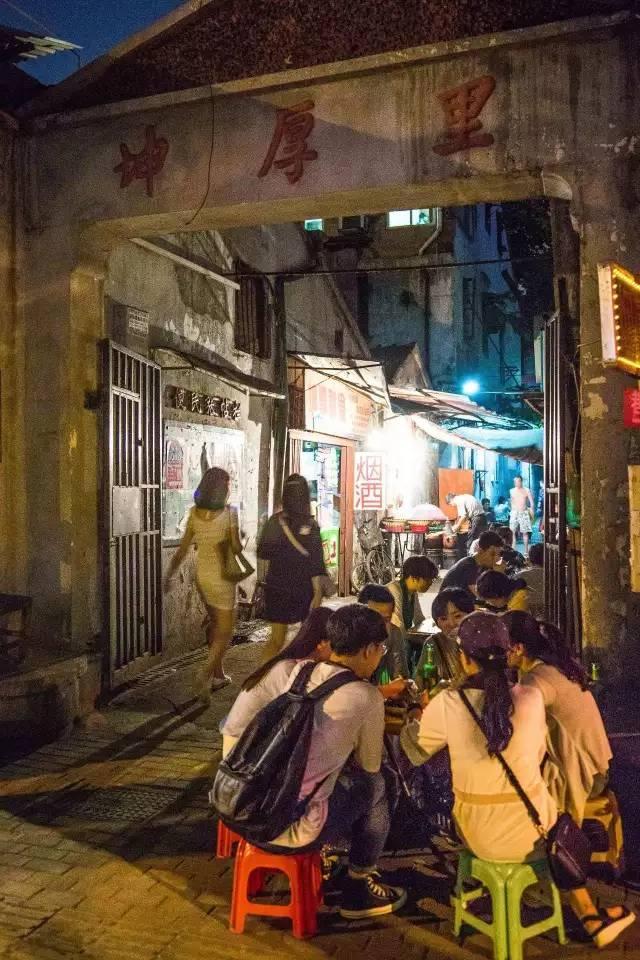 2019武汉最新招聘信息,揭秘小巷深处的宝藏，2019武汉最新招聘信息与一家特色小店的奇妙邂逅
