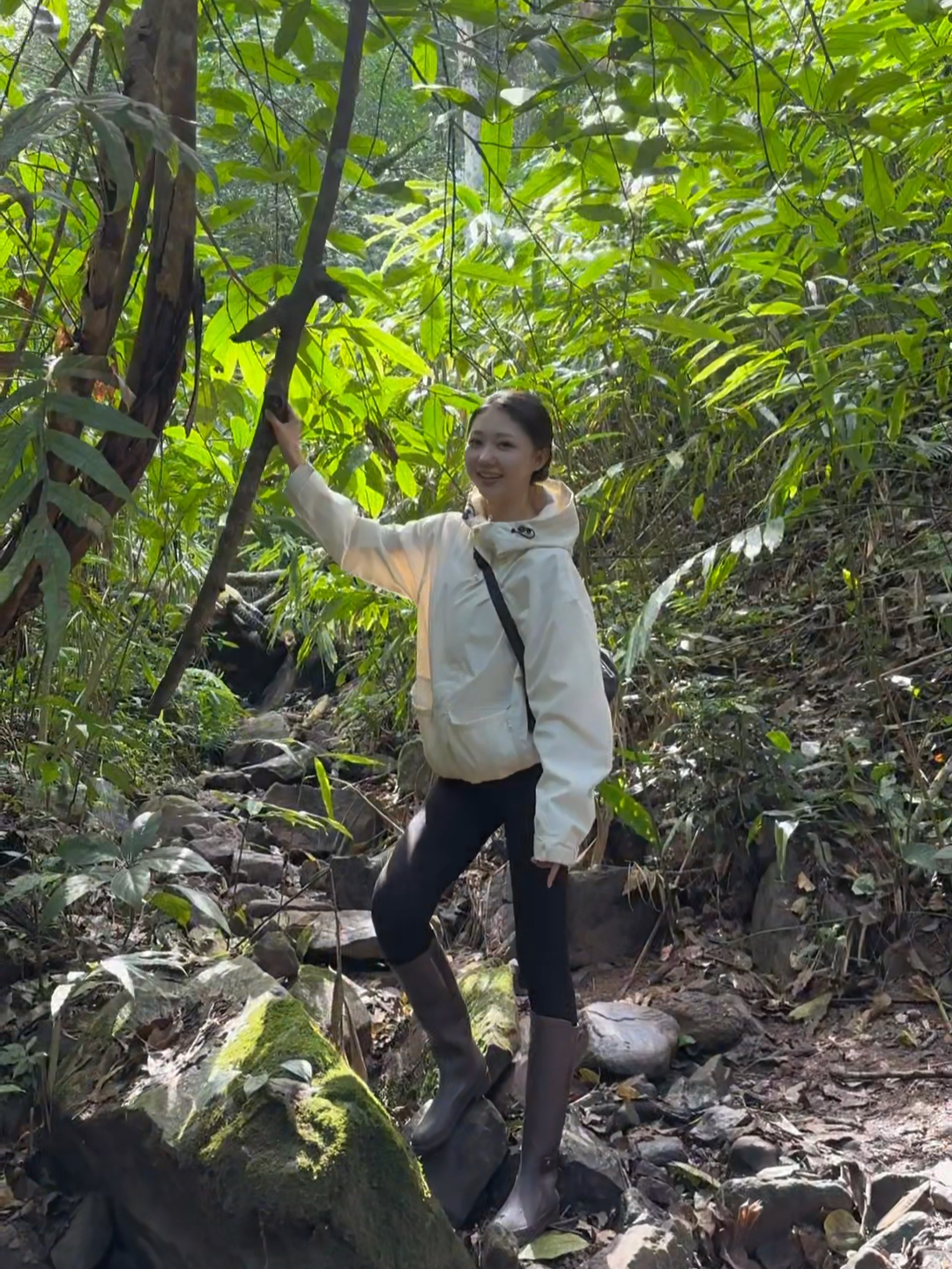 素人旅行探索，自然美景中的心灵之旅