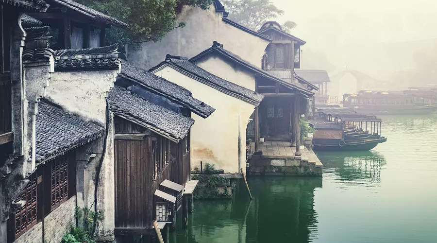 和平营地最新版下载，小巷深处的独特风味探索之旅的启程点