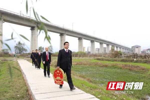 新化机场准备就绪，自然之旅的翅膀助力起飞！