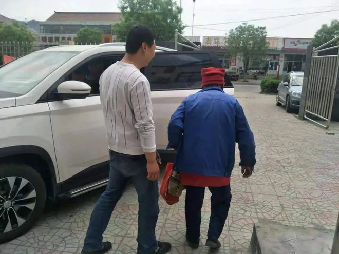 南堡贴吧最新更新，小镇日常温馨趣事回顾