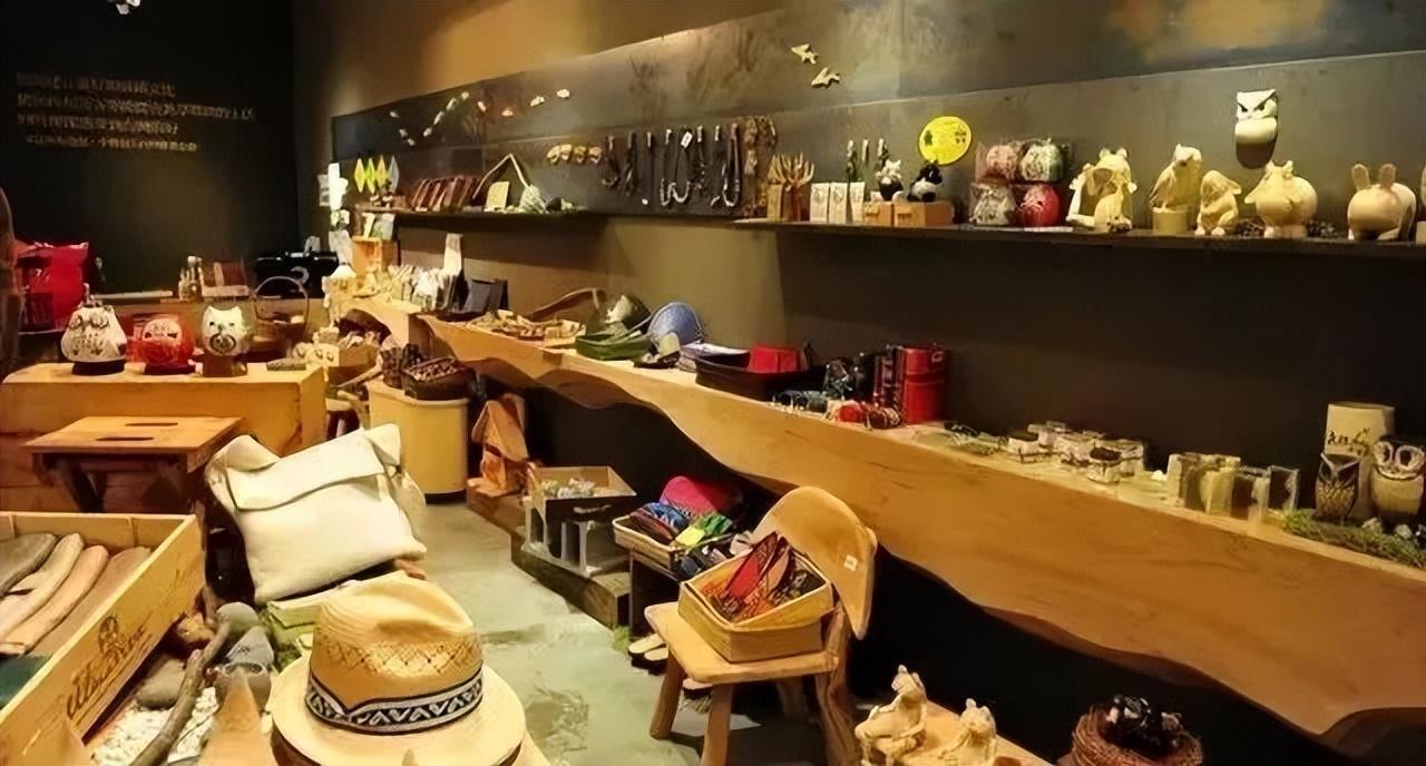 新干线隐藏版特色小店，巷弄深处的独特风味之旅