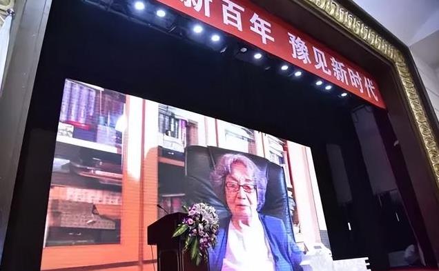 姚德洪，时代背景下的传奇人物新篇章