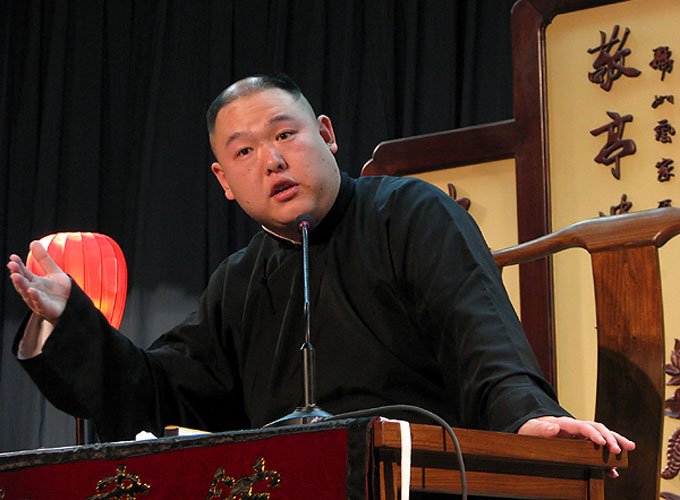 王玥波最新评书全集，学习欣赏评书的入门指南