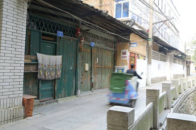 福州洪山桥下隐秘瑰宝，小巷特色小店最新报道