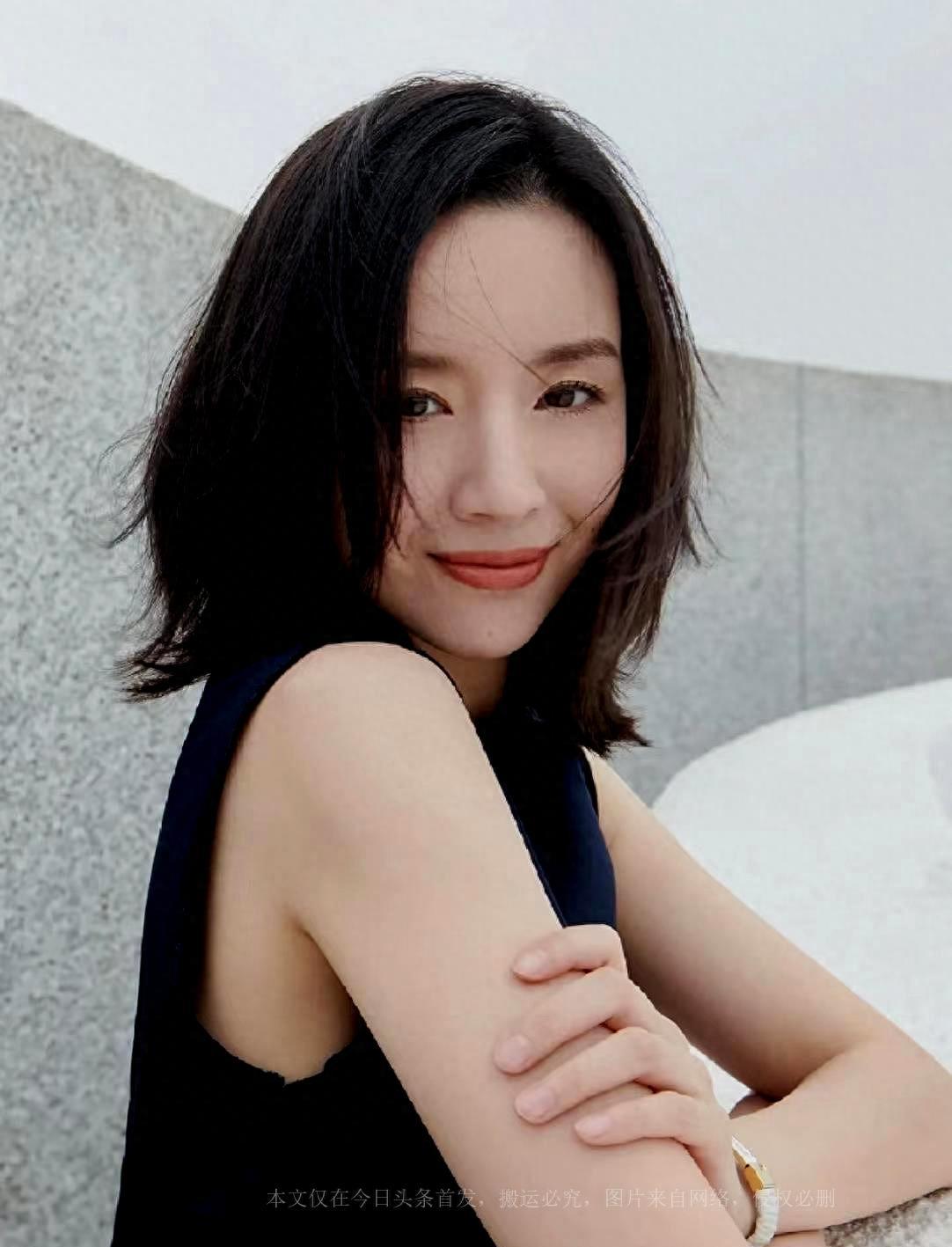 董洁与潘粤明最新见面引发全网热议与讨论！