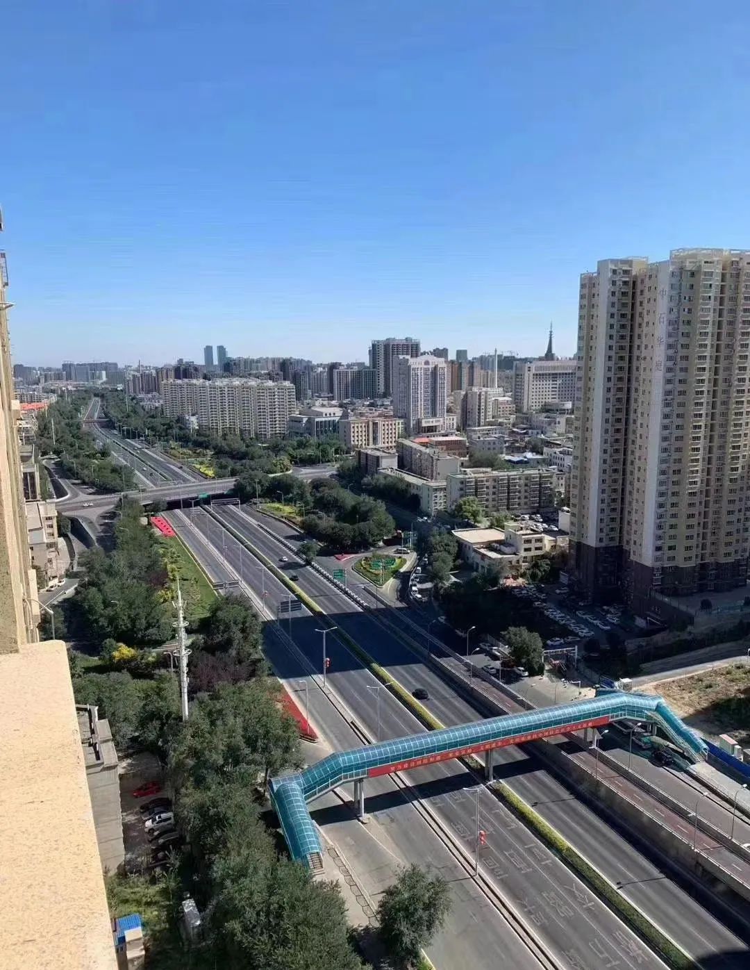 乌鲁木齐最新疫情动态与小巷美食探秘