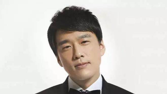 演员黄雷,演员黄雷，从舞台到荧屏，变化中的自信与成就感