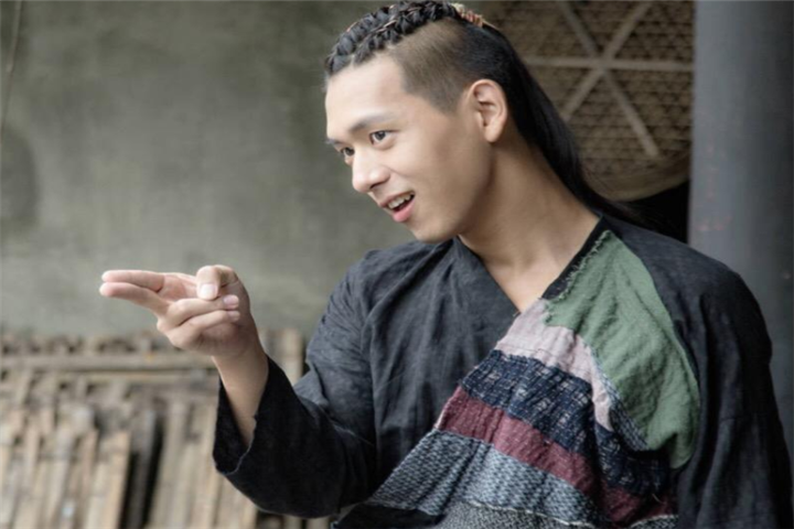 重磅推荐，演员龙，演技魅力无可挡！