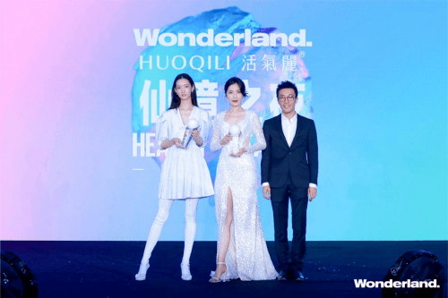 被火烧伤的明星，璀璨之星在磨难中闪耀