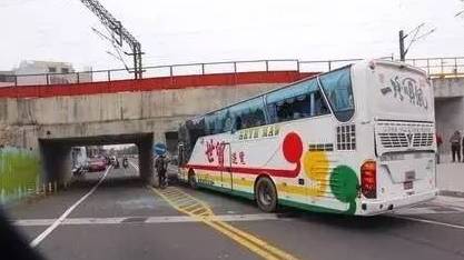 立式自动焊机 第266页