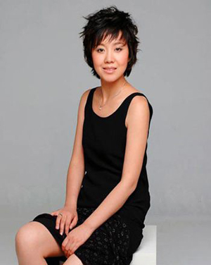 闫妮荧幕生涯，温情时光与真挚友情的电视剧之旅