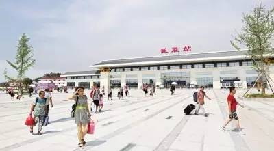 阆中火车站最新时刻表及小巷独特美食探索
