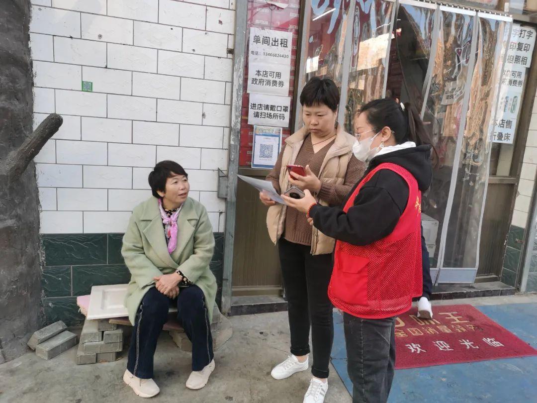 小巷独特小店背后的故事