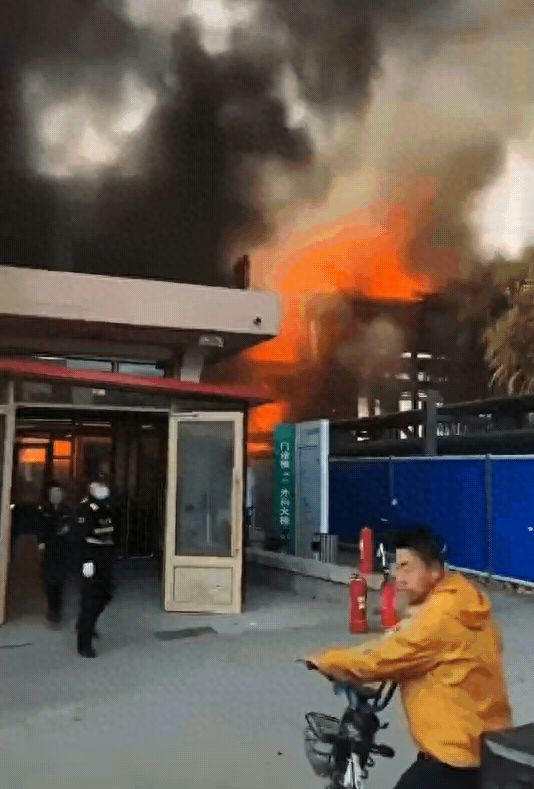 西安今日爆炸事件，意外中的温情瞬间
