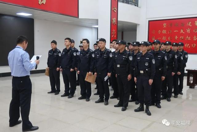 全国辅警改革最新动态，探寻小巷特色小店，揭示改革新进展！