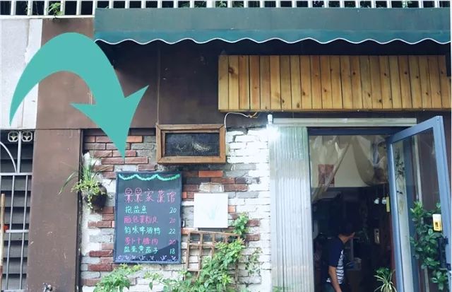 凤庆小巷中的独特风味，一家特色小店等你来探索