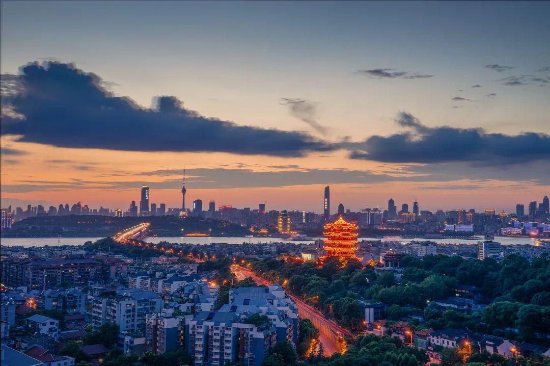 中国太空探索之旅，震撼心灵的天际之旅
