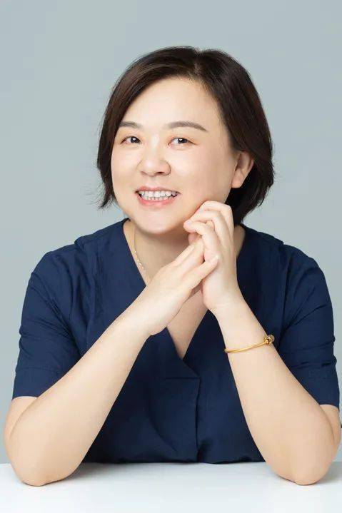 叶蓓最新作品揭秘，城市音符下的温馨日常