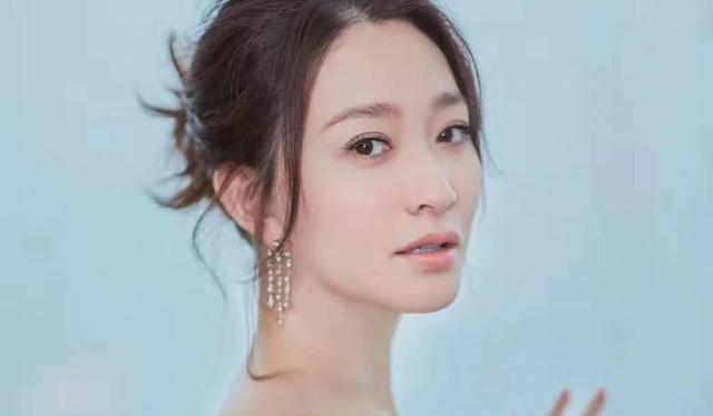 演员李小冉，颜值与演技的双重魅力图片展示