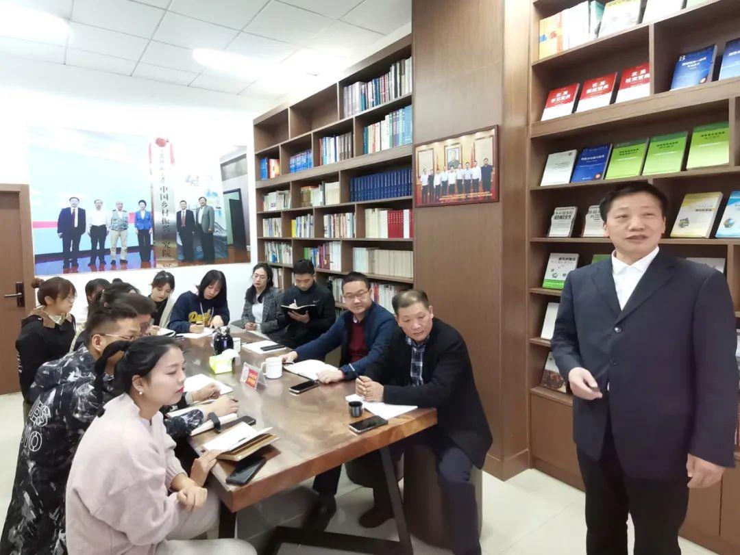 小巷深处的资讯秘境，独尊资讯独家揭秘风情小店