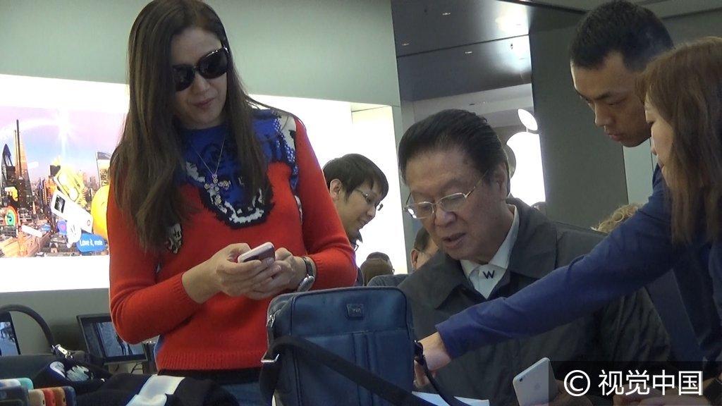 探索小巷宝藏，中文字幕动漫特色小店之旅