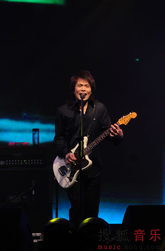 伍佰最新专辑，音乐的力量与火花碰撞创新边缘